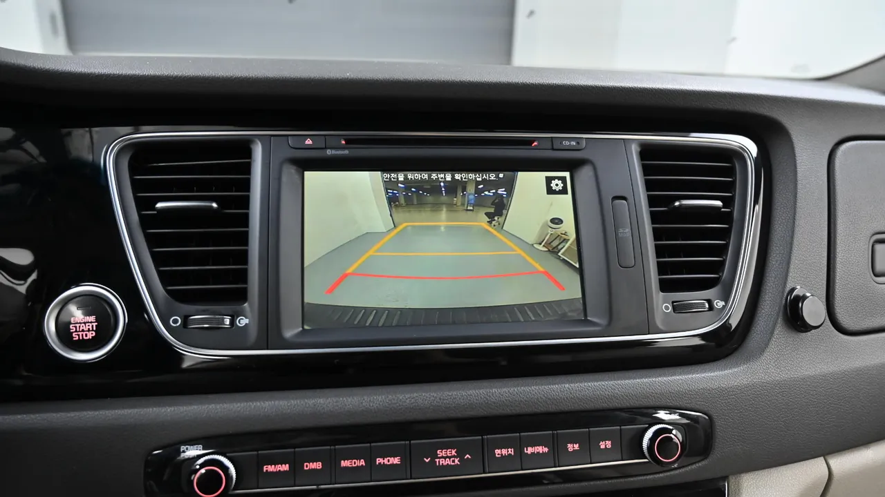 Kia Carnival — miniaturë 33