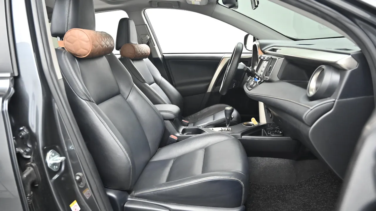 Toyota RAV 4 — miniaturë 10