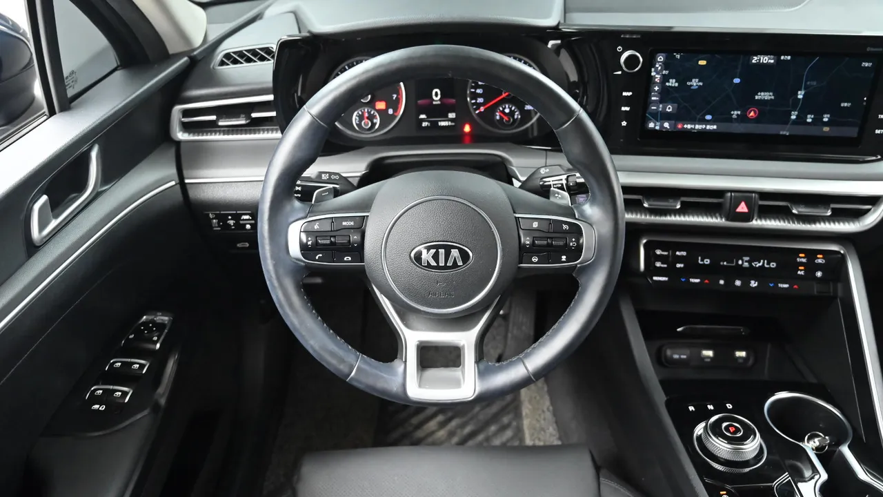 Kia K5 — miniaturë 13