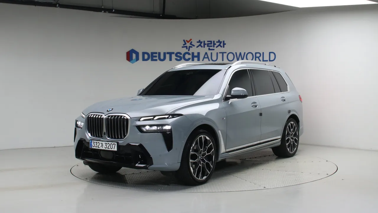 BMW X7, 2022, фотография 2