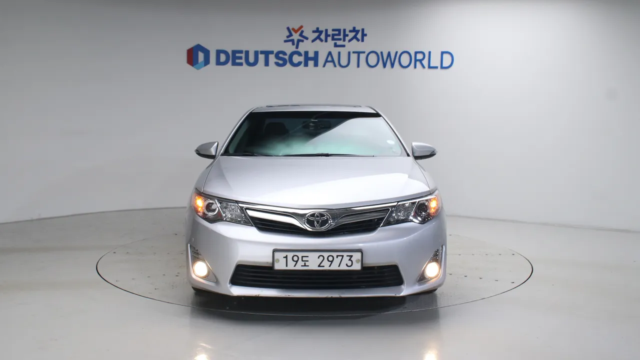 Toyota Camry — miniaturë 3