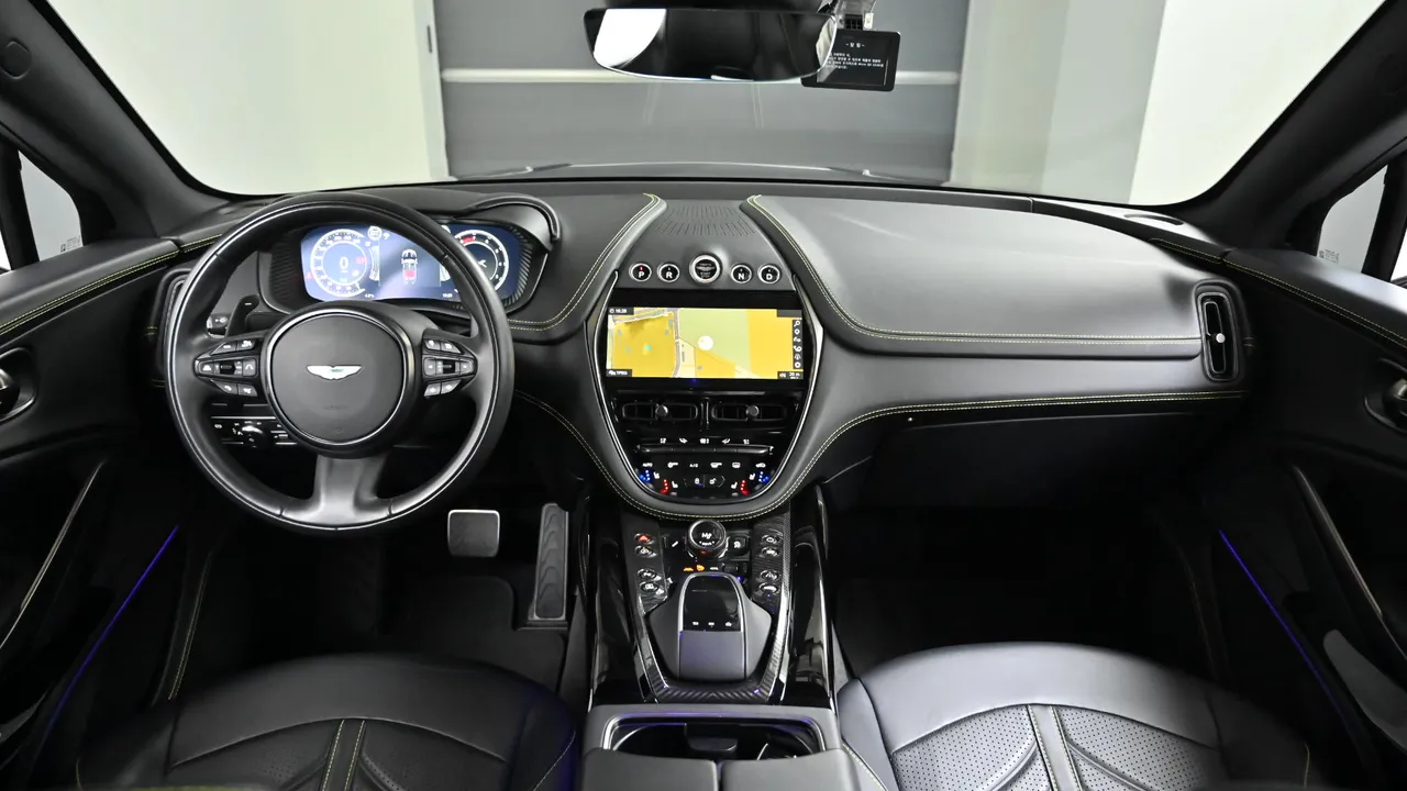 Aston Martin DBX — miniaturë 7