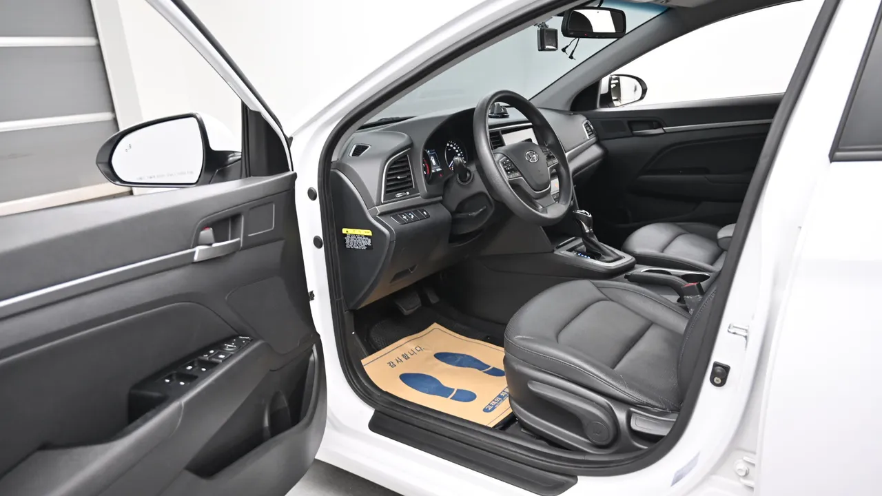 Hyundai Avante — miniaturë 11