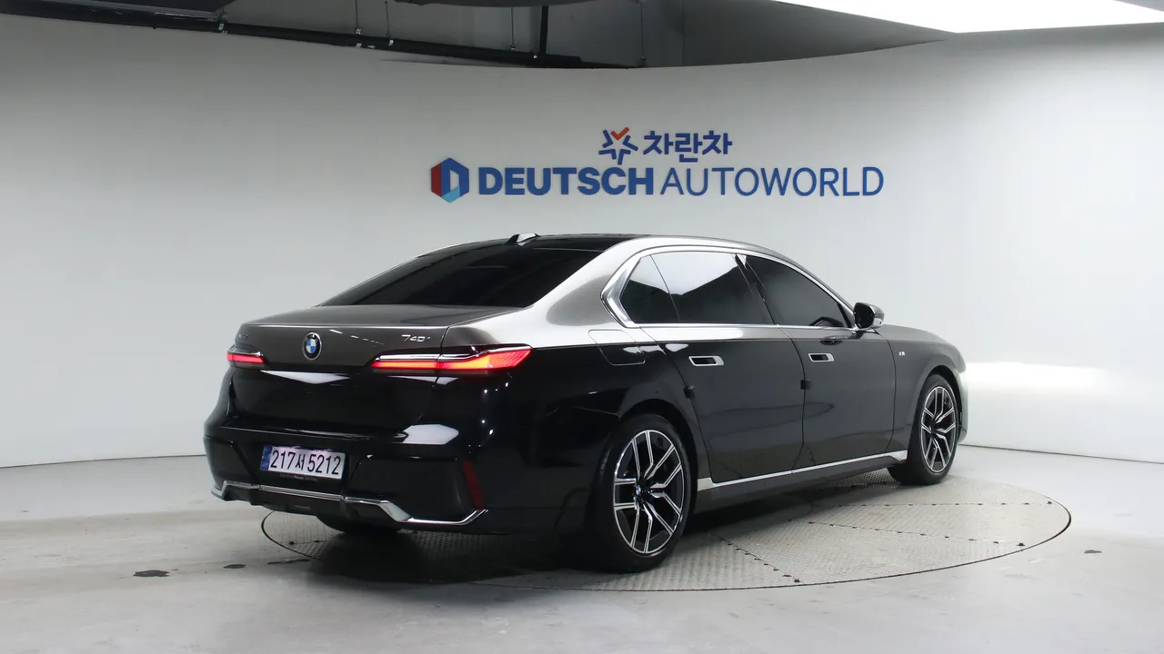 BMW 7er — miniaturë 2