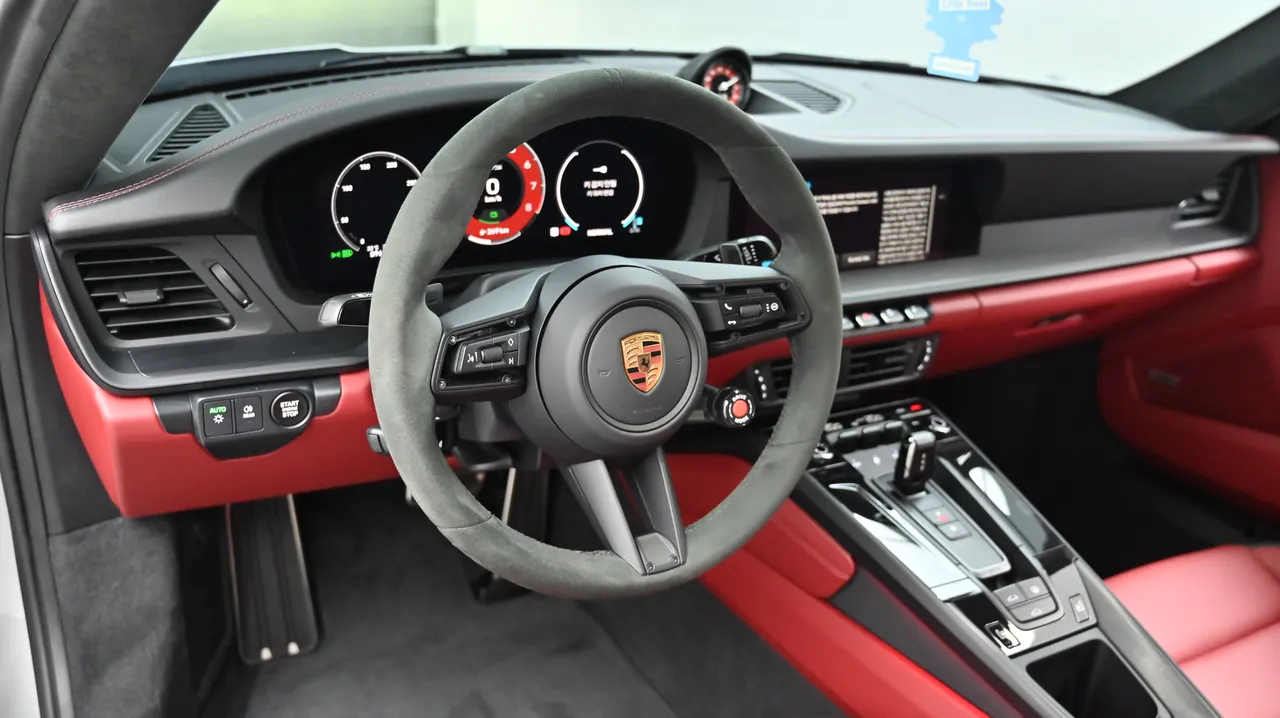 Porsche 911 — miniaturë 13