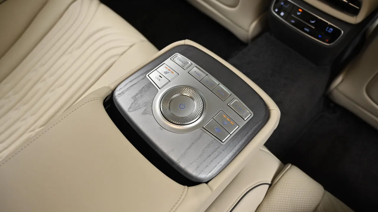 Genesis G80 — miniaturë 16