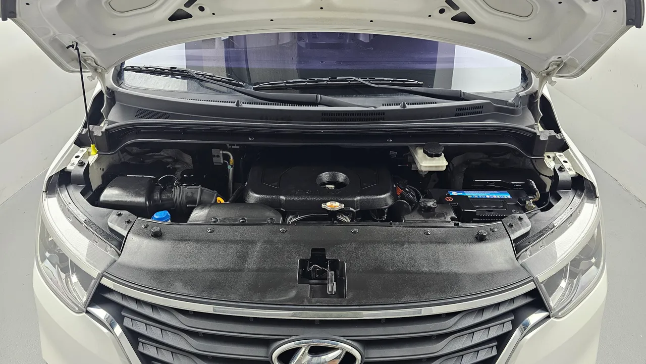 Hyundai Starex — miniaturë 6