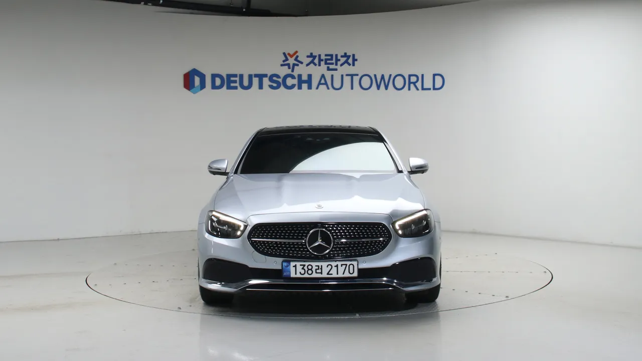 Mercedes-Benz E-klasse — miniaturë 3