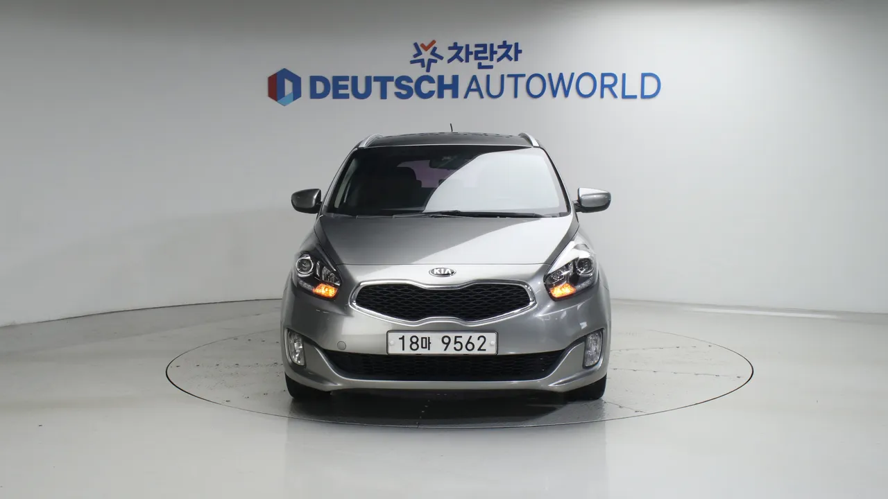 Kia Carens — miniaturë 3