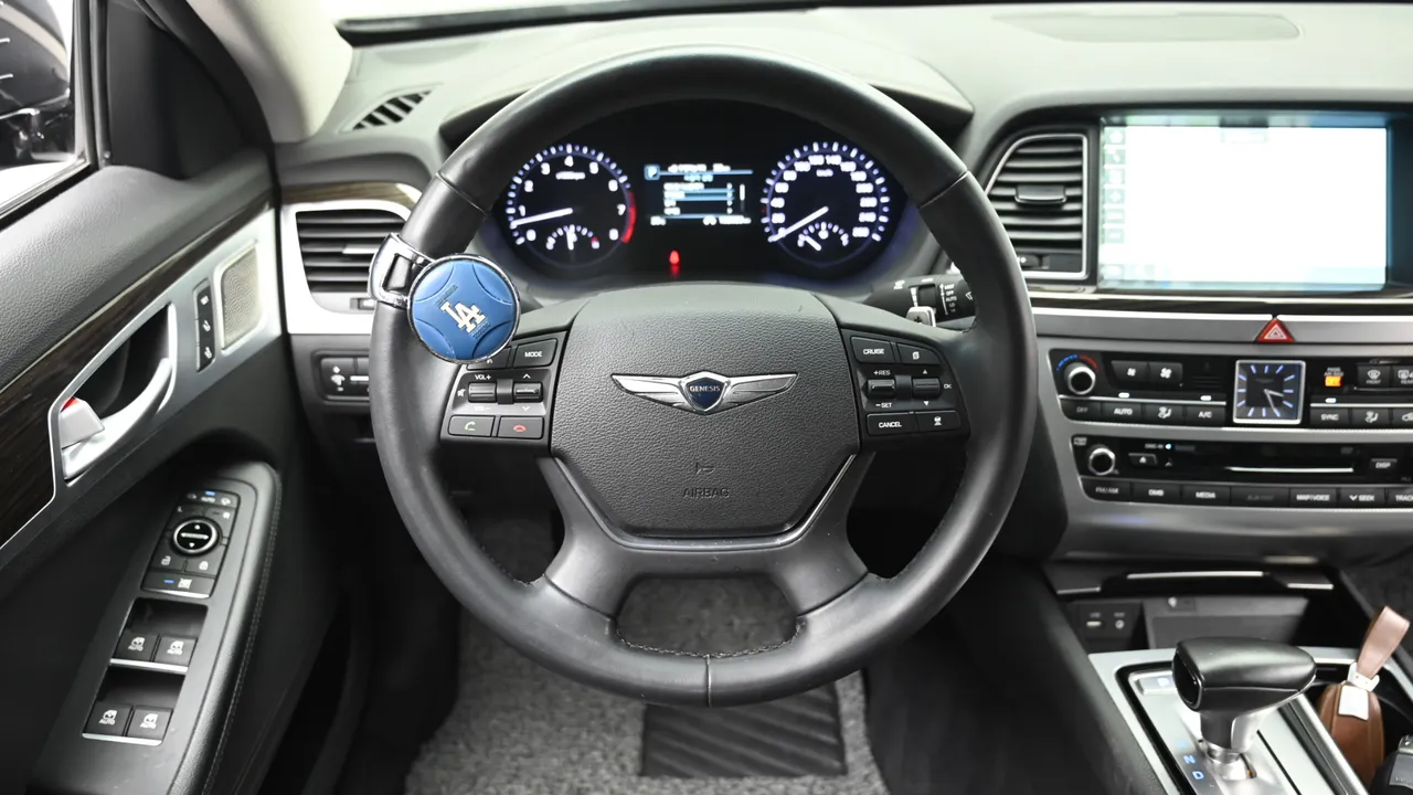 Genesis G80 — miniaturë 13