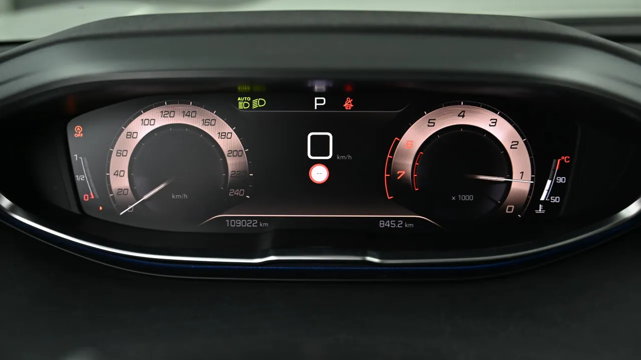 Peugeot 3008 2nd Generation 1.2 GT