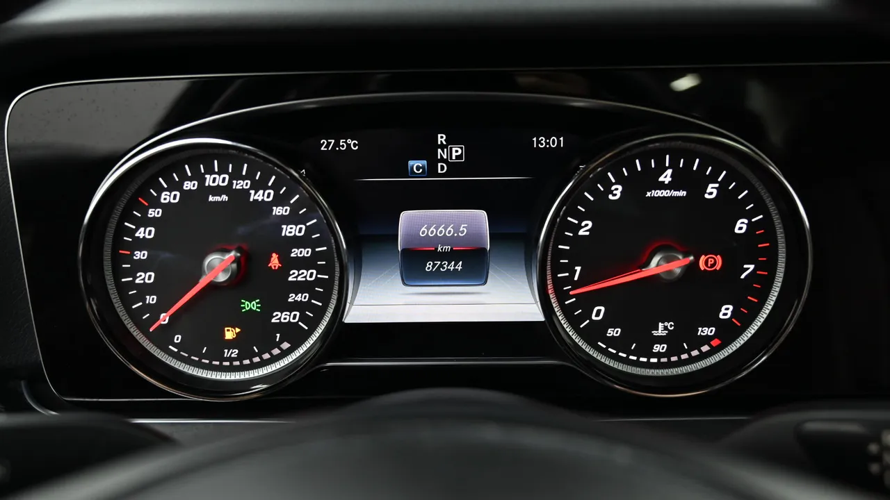 Mercedes-Benz E-klasse — miniaturë 8