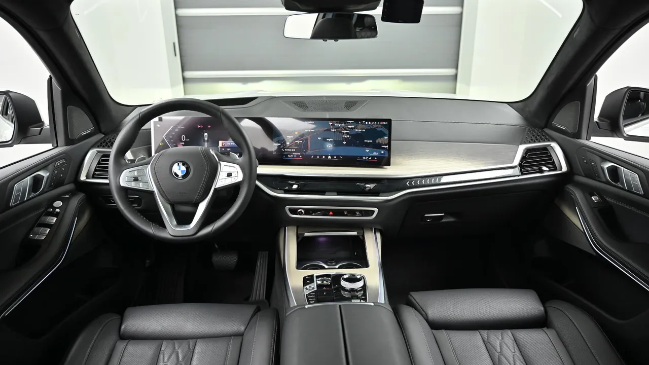 BMW X7 — miniaturë 23