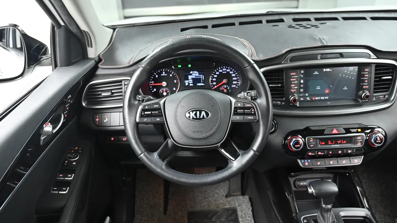 Kia Sorento — miniaturë 13