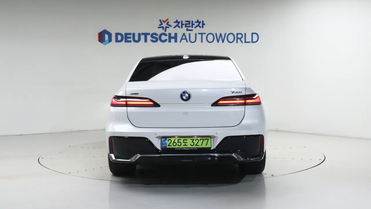 BMW 7er — miniaturë 4