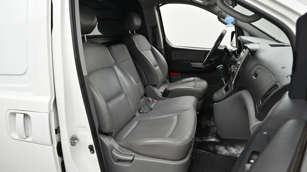 Hyundai Starex — miniaturë 10