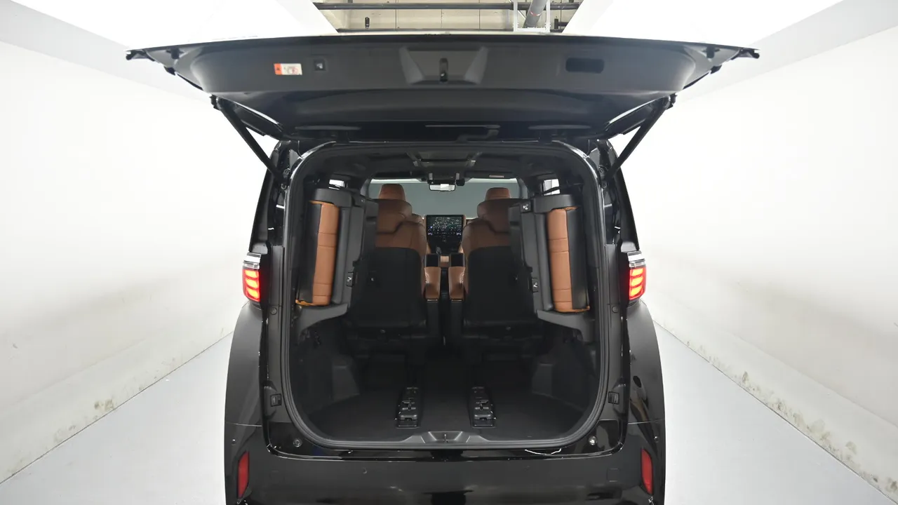Toyota Alphard — miniaturë 19