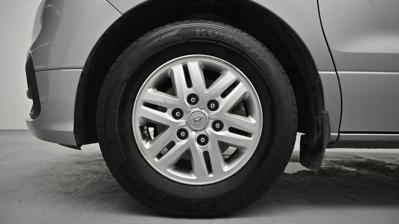 Hyundai Starex — miniaturë 5