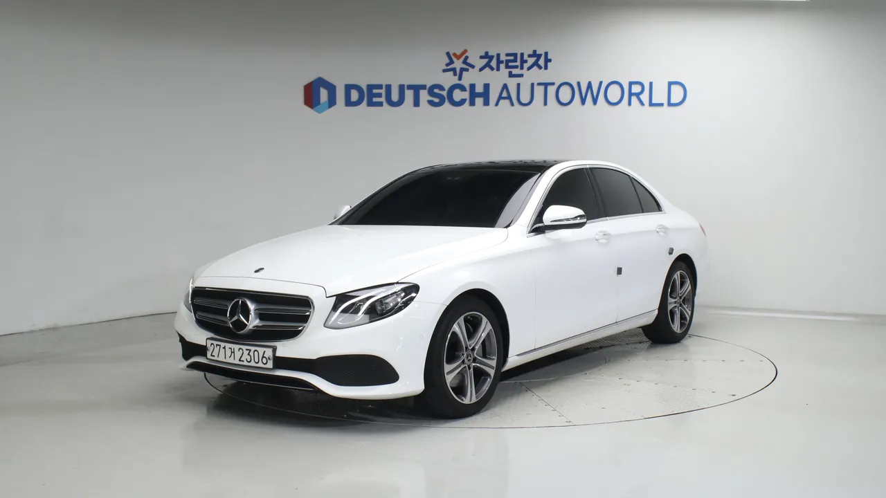 Mercedes-Benz E-klasse E300 아방가르드 — foto 1