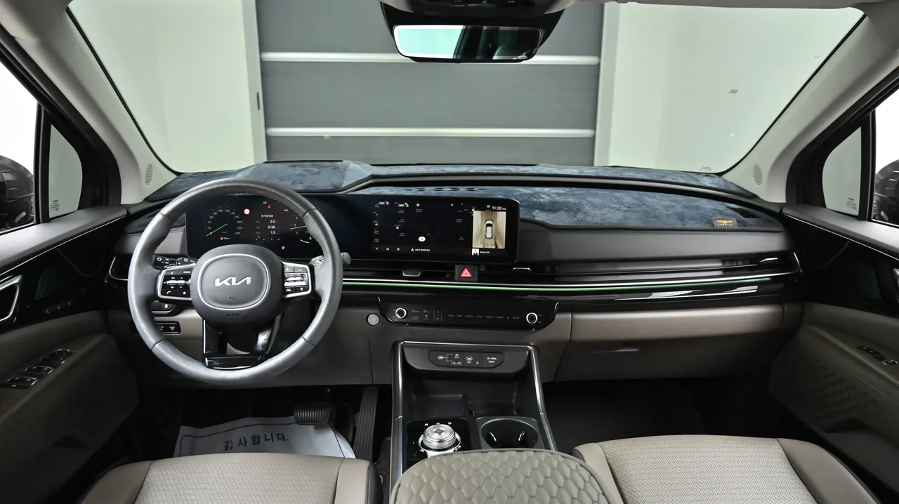 Kia Carnival — miniaturë 7