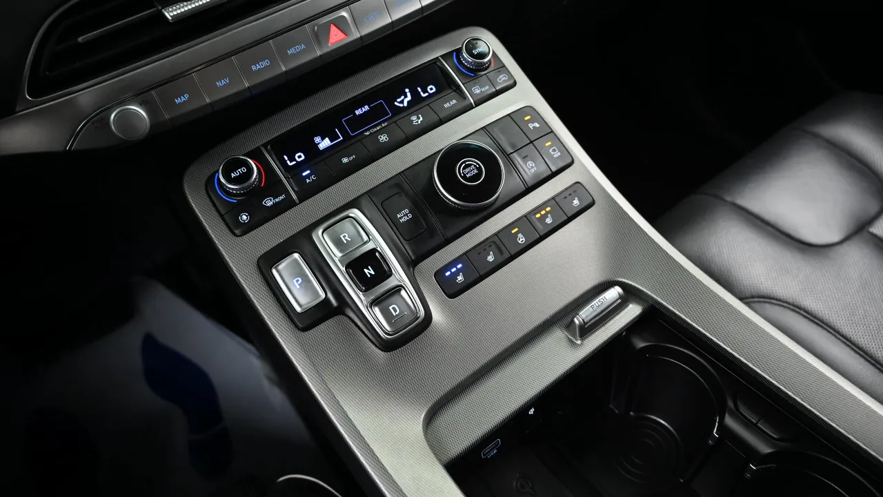 Hyundai Palisade Diesel 2.2 2WD Prestige