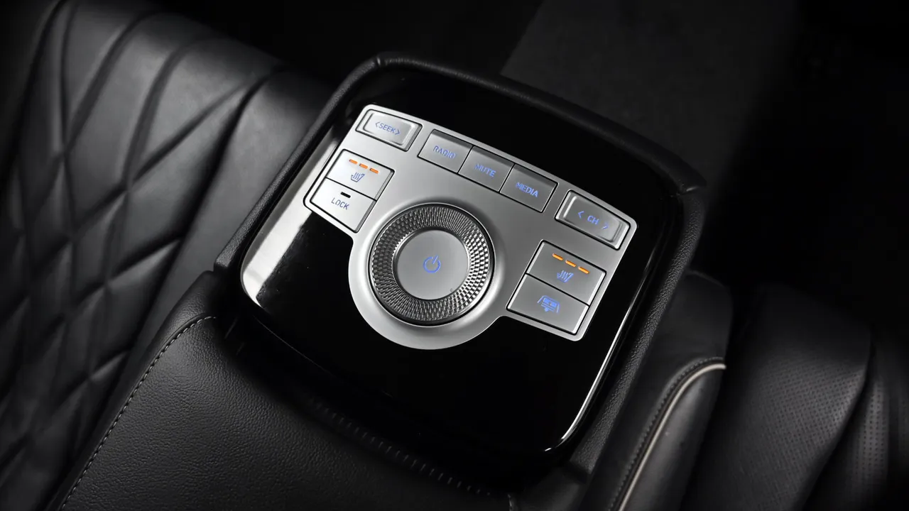 Genesis G80 — miniaturë 25