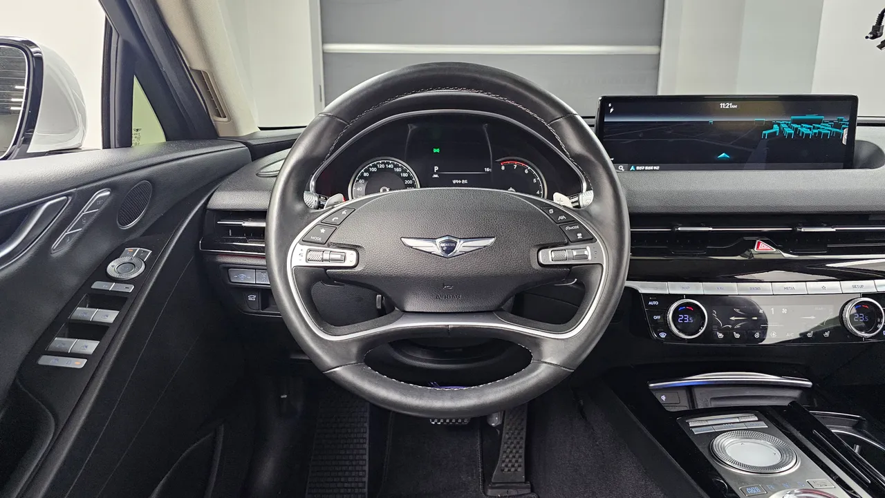 Genesis G80 — miniaturë 13