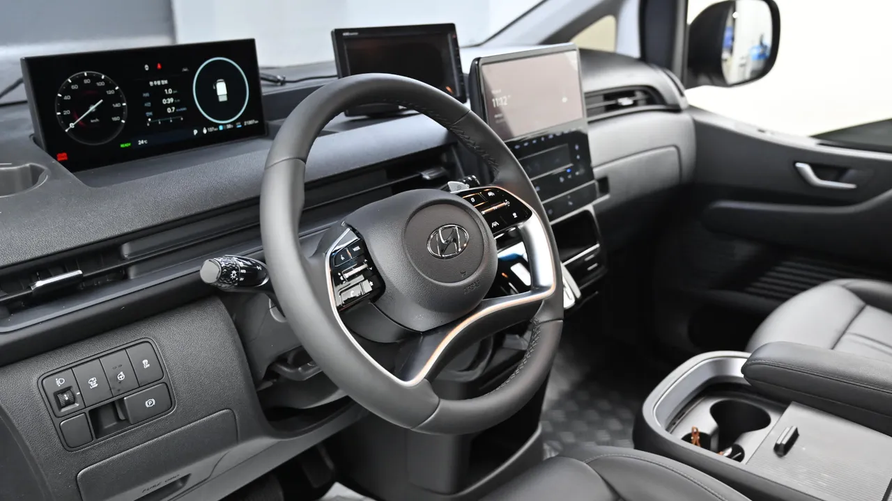 Hyundai ST1 — miniaturë 13