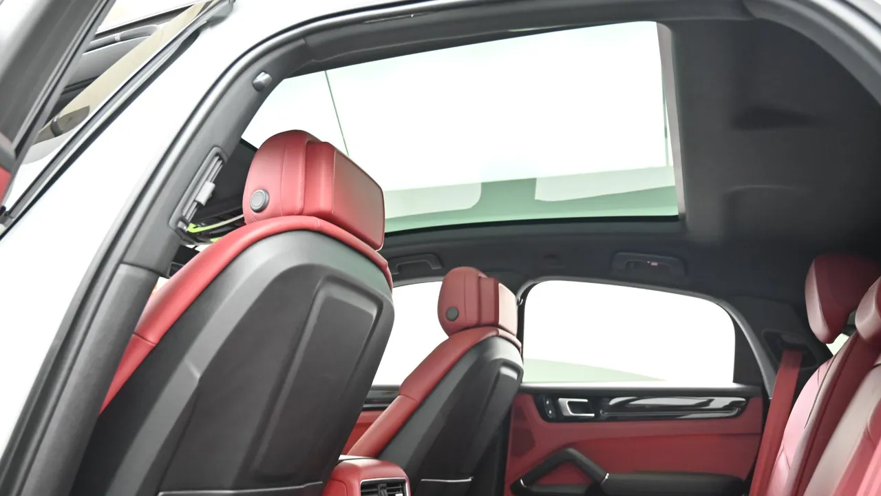 Porsche Cayenne — miniaturë 18