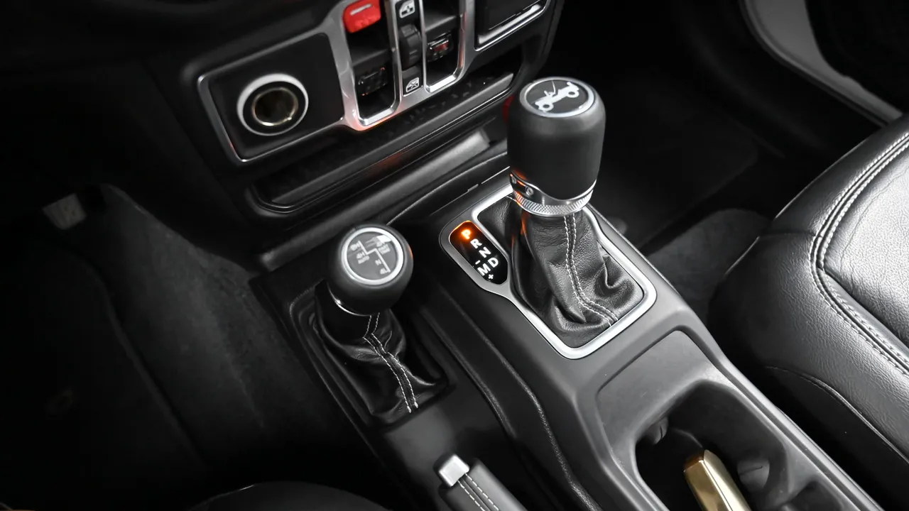 Jeep Wrangler — miniaturë 9