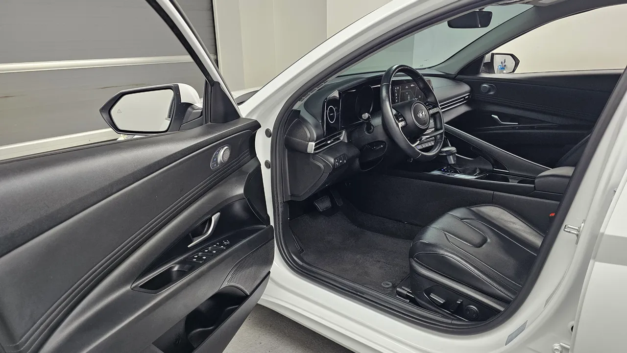 Hyundai Avante — miniaturë 11