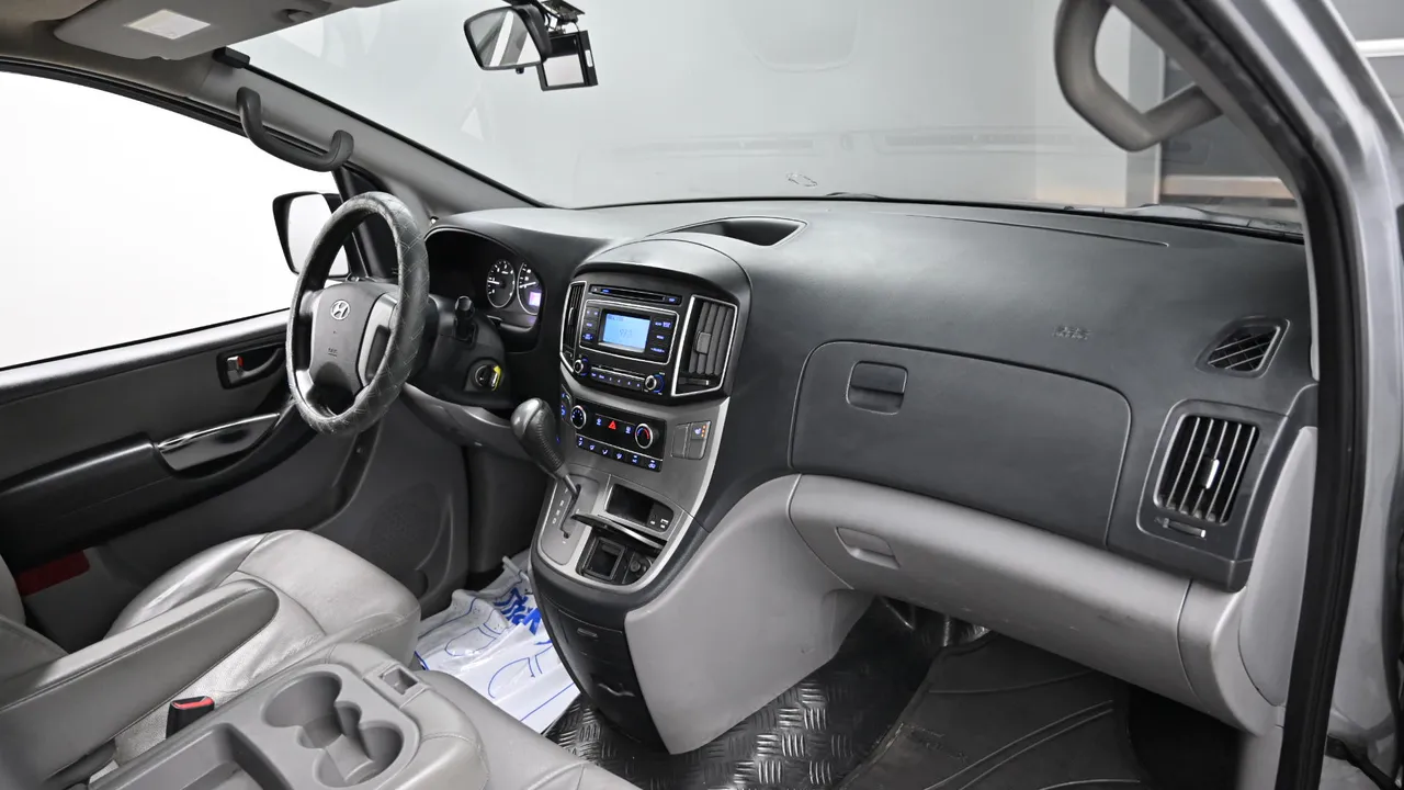 Hyundai Starex — miniaturë 7