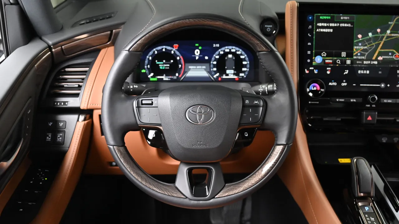 Toyota Alphard — miniaturë 13