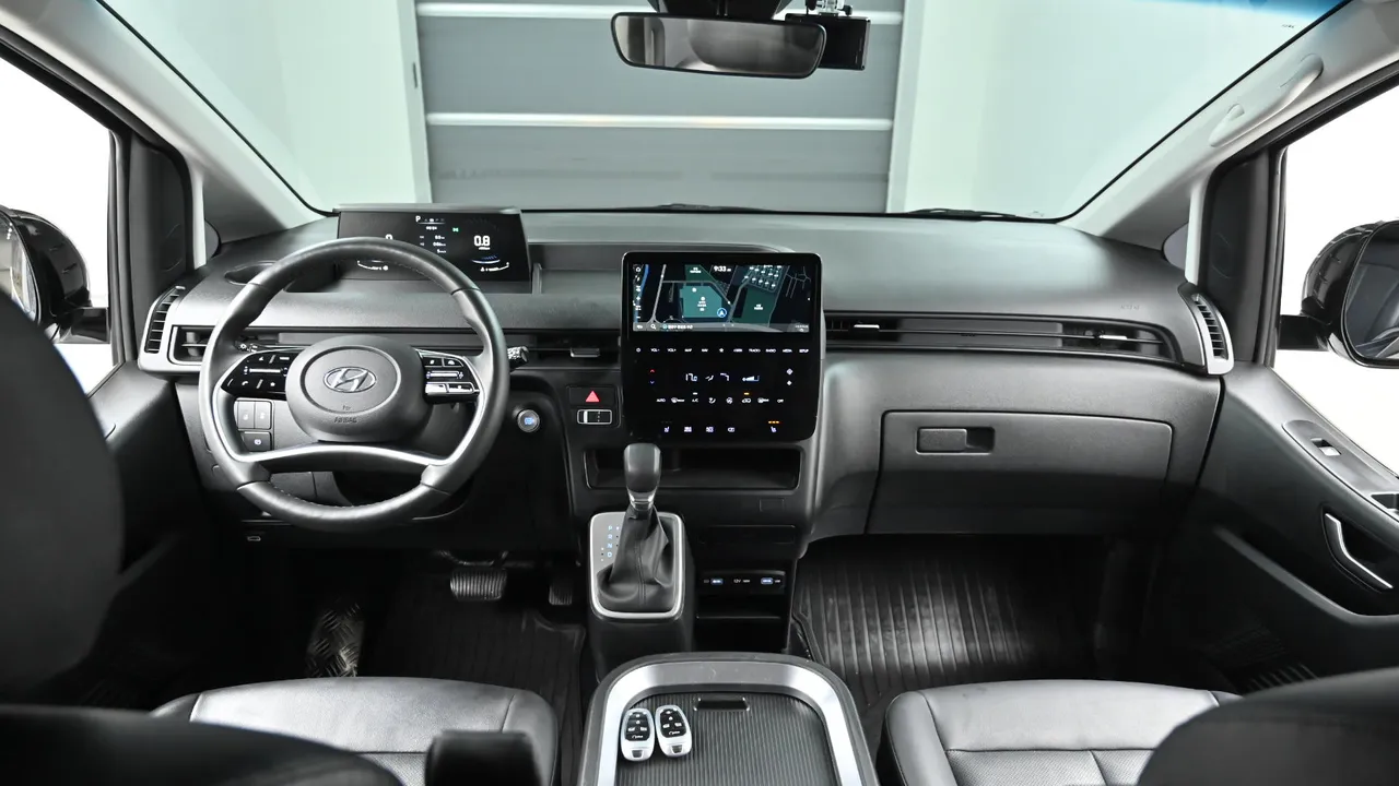 Hyundai Staria — miniaturë 7