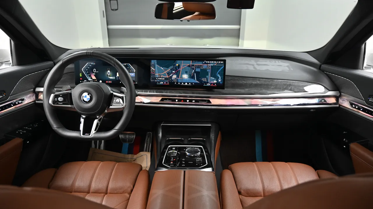 BMW 7er — miniaturë 7