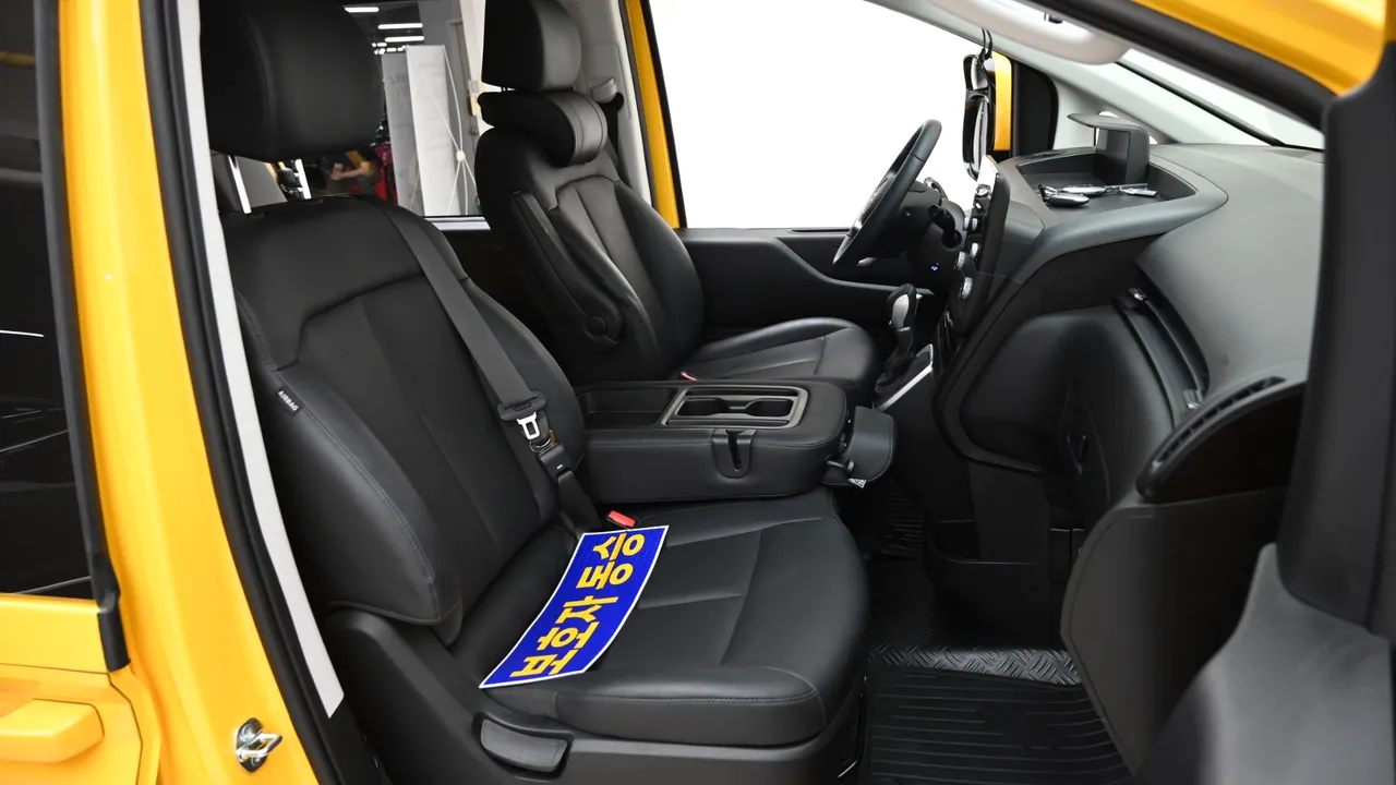 Hyundai Staria — miniaturë 10