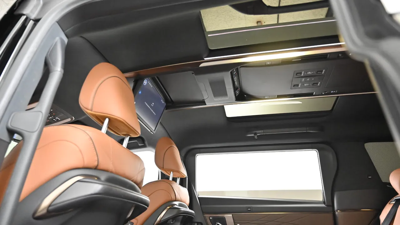 Toyota Alphard — miniaturë 46