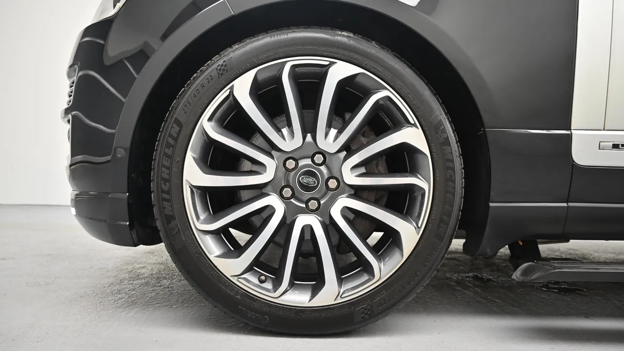 Land Rover Range Rover — miniaturë 5