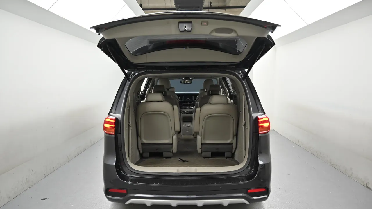 Kia Carnival — miniaturë 19