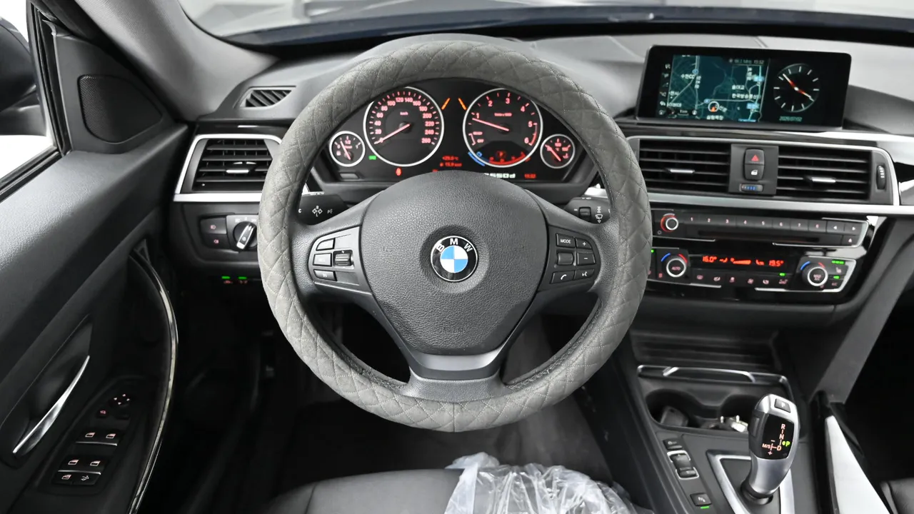 BMW 3er — miniaturë 13