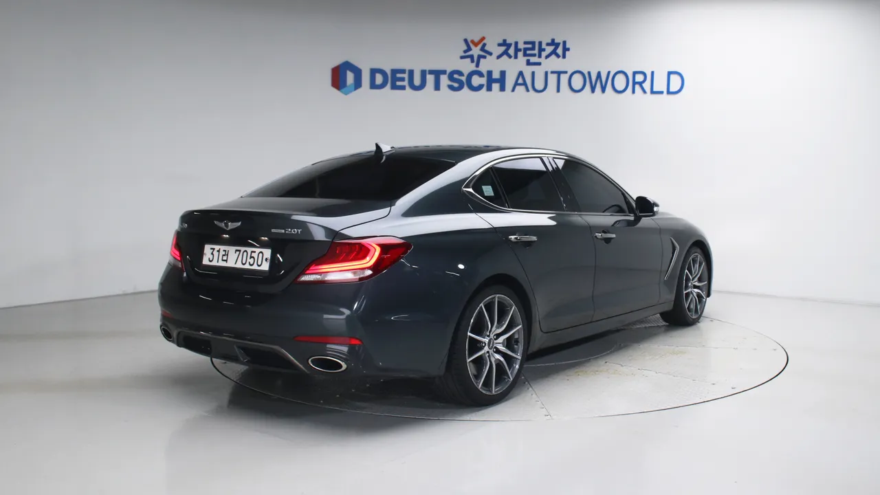 Genesis G70 — miniaturë 2
