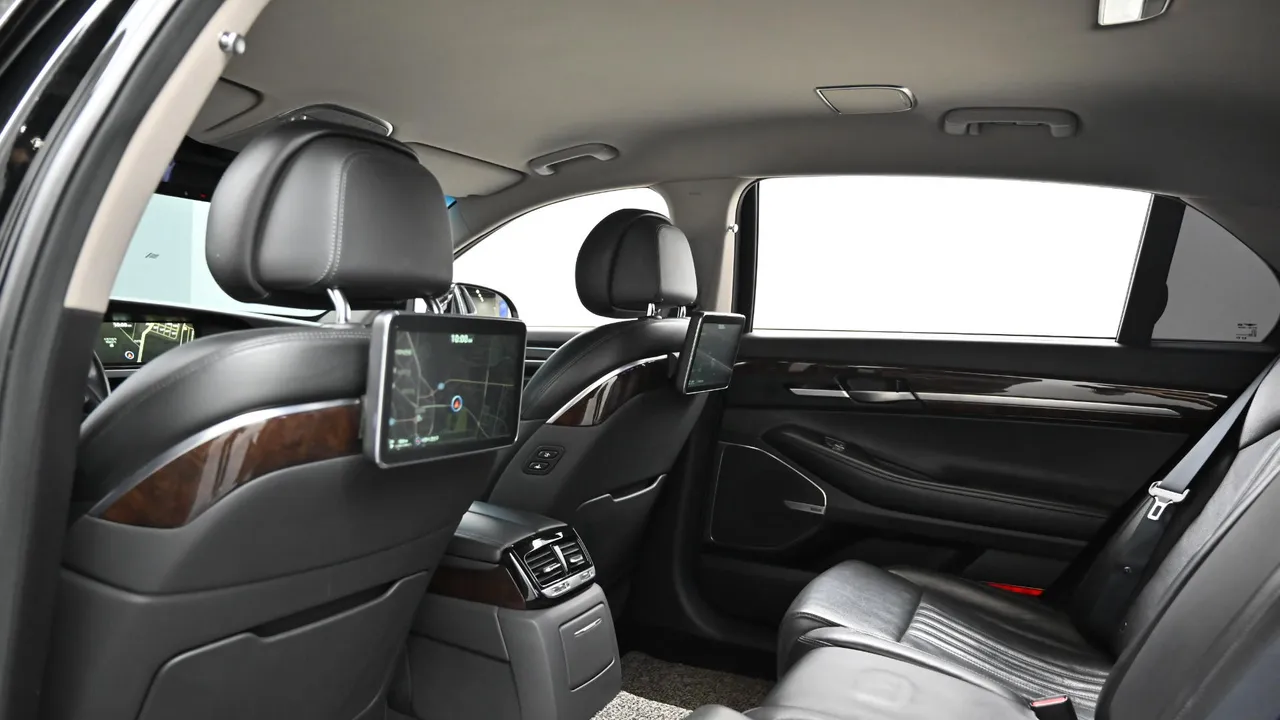 Genesis G90 — miniaturë 18