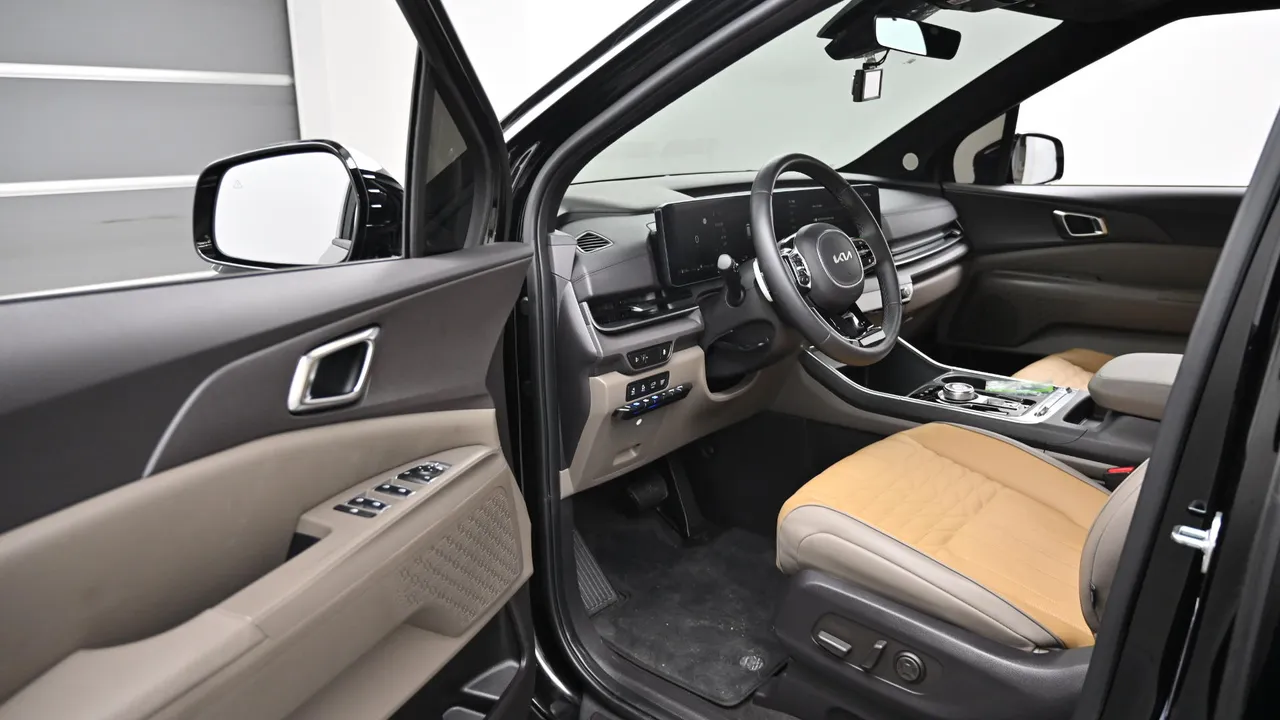 Kia Carnival — miniaturë 29
