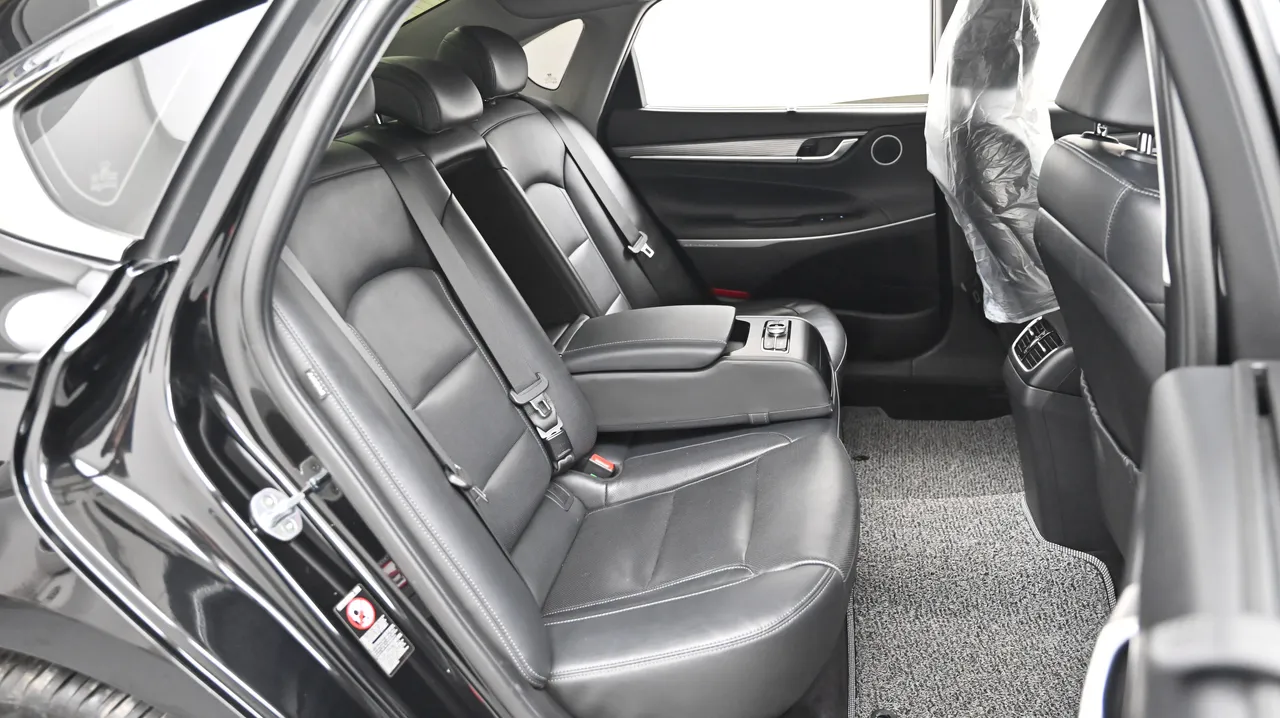 Hyundai Grandeur — miniaturë 12