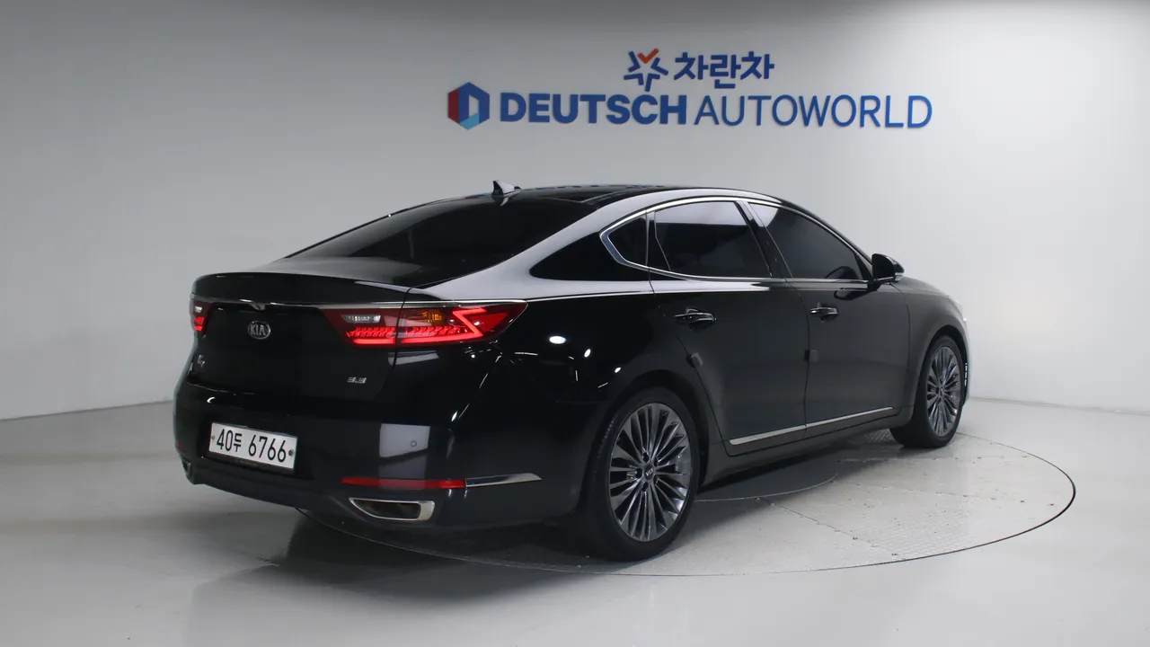 Kia K7 — miniaturë 2