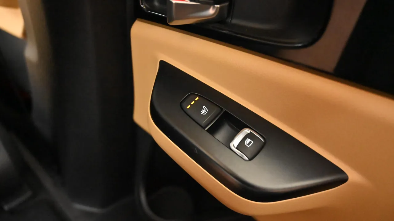 Kia Carnival — miniaturë 16