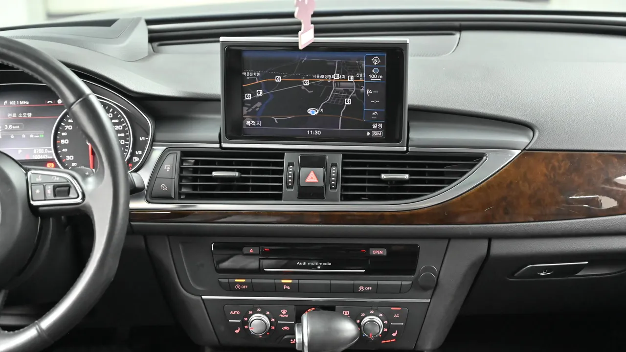 Audi A6 — miniaturë 41