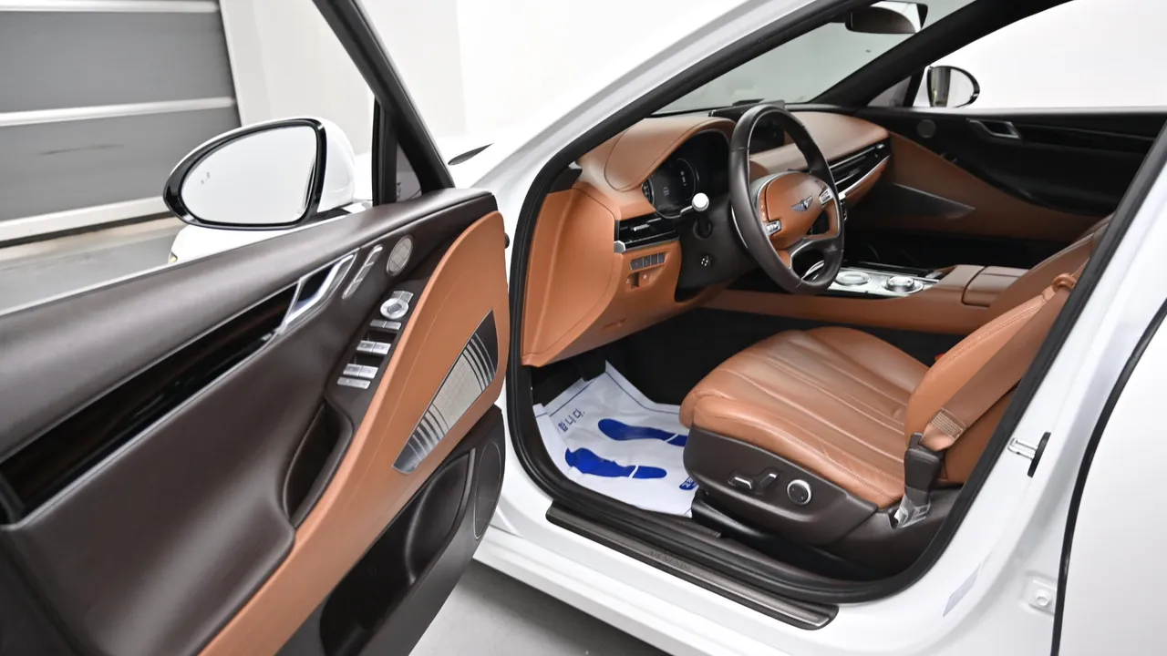 Genesis G80 — miniaturë 11