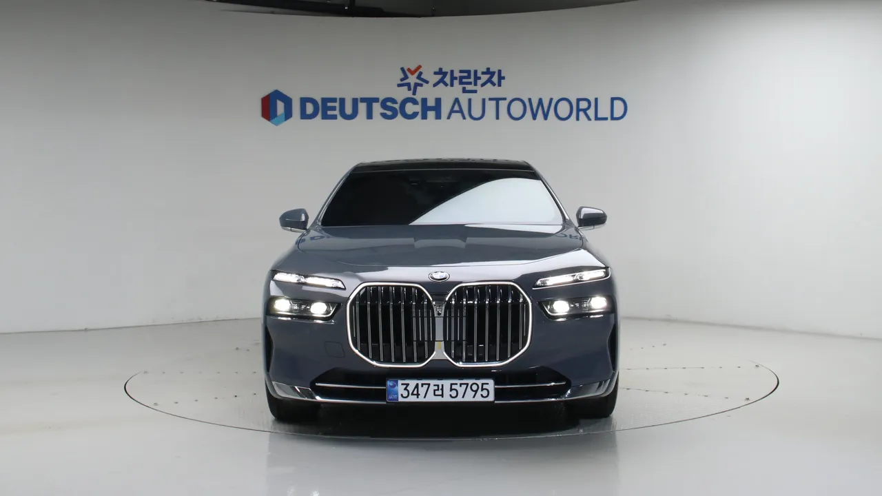 BMW 7er — miniaturë 3