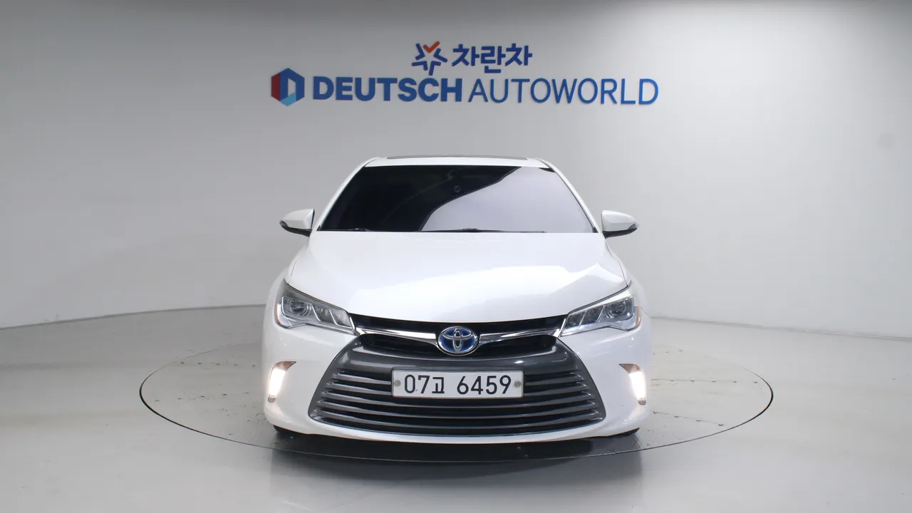 Toyota Camry — miniaturë 3